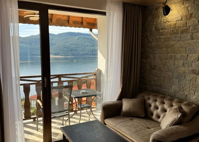 Къща за гости Oasis Rhodopes 3*